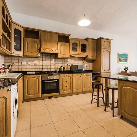 Sliema 3 Bedrooms Apartment Exterior foto